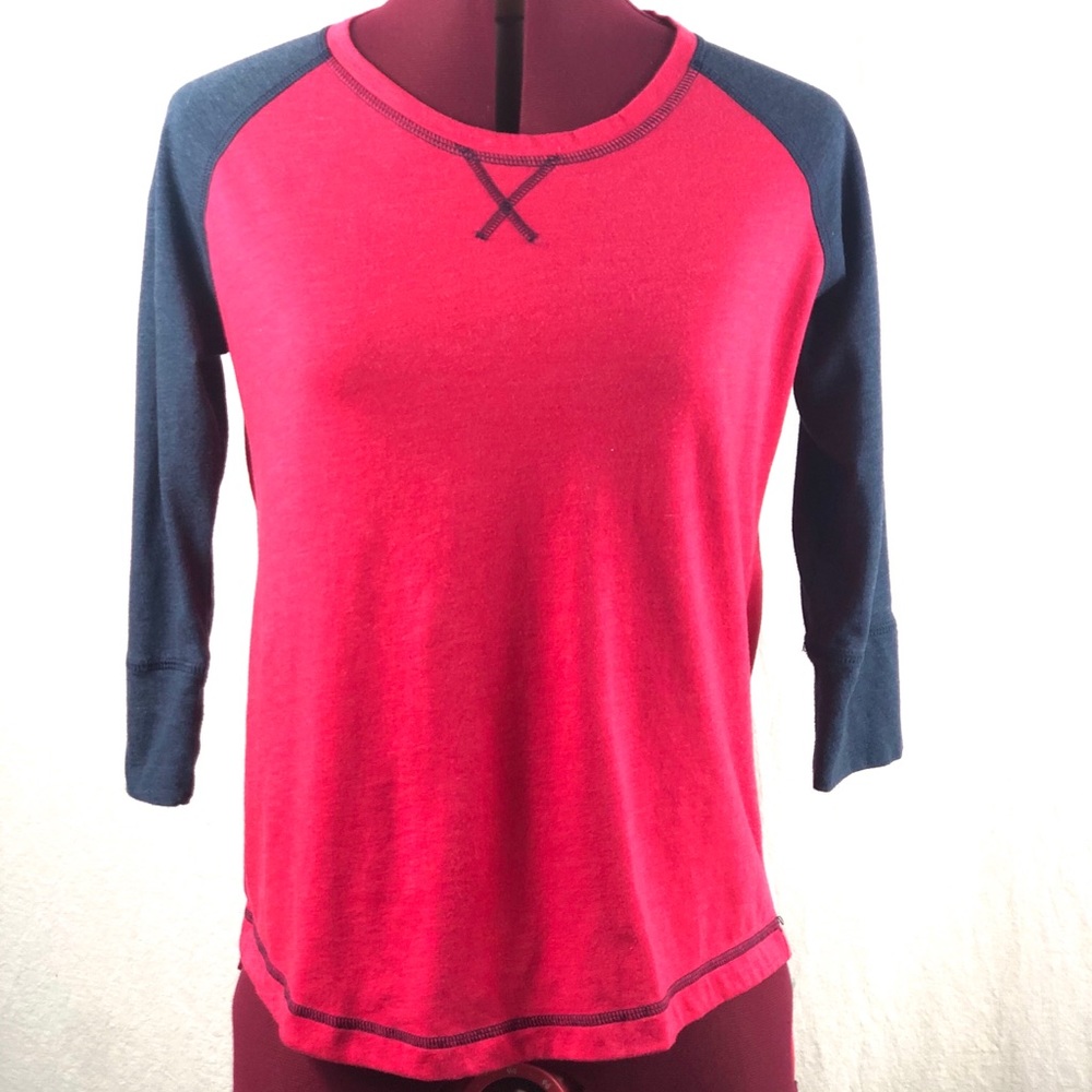 ⭐️ 5/$30 Tommy Hilfiger 3/4 sleeve tee